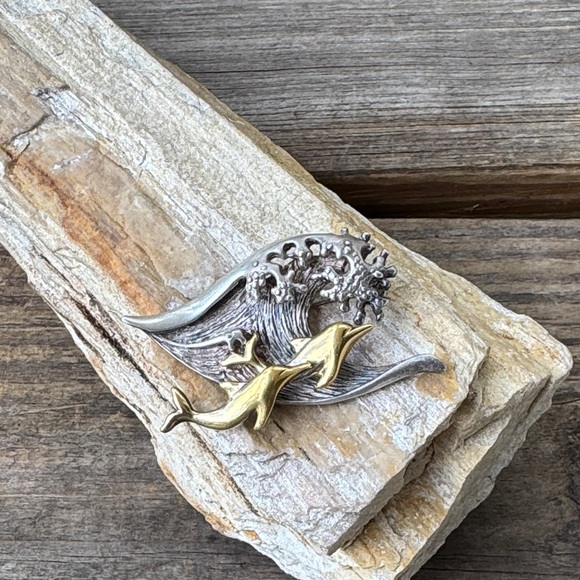 Sterling Silver Dolphin Pin Brooch - Picture 1 of 3